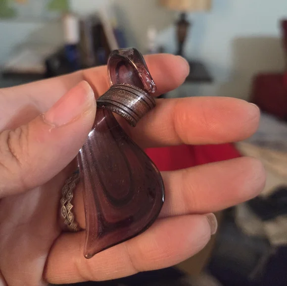 Elegant Black and Bronze/Purple Hues Necklace With Glass Pendant - Picture 10 of 12